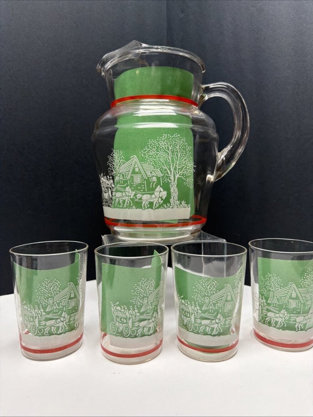 Hazel Atlas Pitcher & 4 Glasses 1950’s Era, 2‎ Scenes See Photos & Description